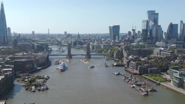 Londra Daki Tower Bridge Havadan Görüntüsü Londra Nın Ünlü Köprülerinden — Stok video