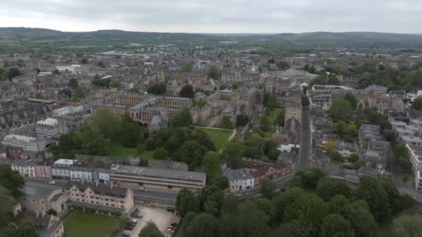 Luftaufnahme Der Stadt Oxford Mit Der Universität Oxford Und Anderen — Stockvideo
