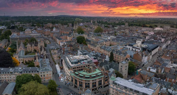 从空中俯瞰牛津大学和其他中世纪建筑 旅行摄影概念 — 图库照片