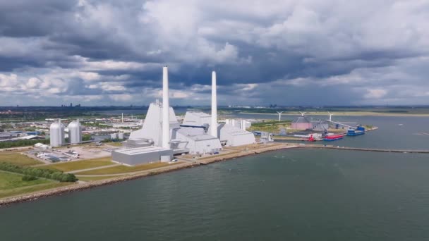 Luchtfoto Van Centrale Een Van Mooiste Milieuvriendelijkste Energiecentrales Ter Wereld — Stockvideo