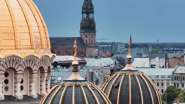 Hermosa Vista Aérea Ciudad Riga Capital Letonia Catedral Cristo Iglesia — Vídeos de Stock
