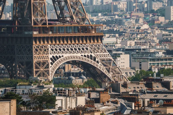 Fotografia Diurna Torre Eiffel Bronze Paris França Sob Céu Azul — Fotografia de Stock