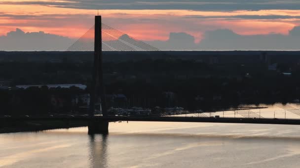 Piękny Zachód Słońca Nad Rygą Łotwa Nad Starym Miastem — Wideo stockowe
