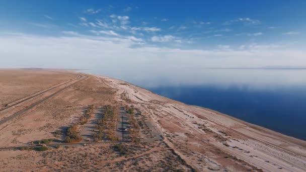 Flygfoto Över Det Vackra Salton Havet Ovanifrån Ändlöst Vatten Hela — Stockvideo