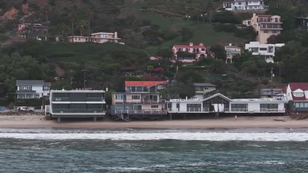Aerial Drone Shot Malibu Beach Coastline California Azul Del Océano — Vídeo de stock