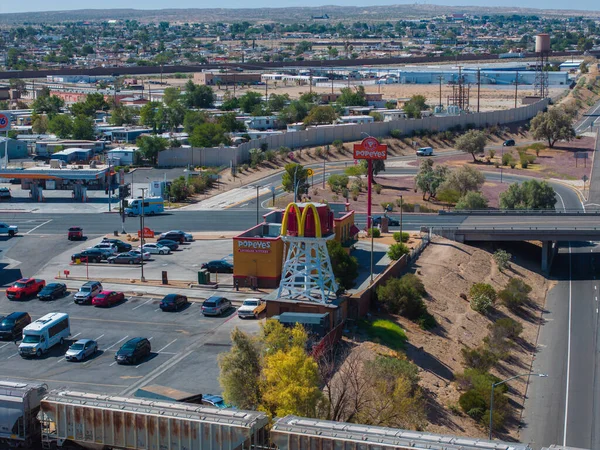 Aerial View Barstow Usa Showcasing Bustling Mcdonalds Pennzoil Store Gas — Stock Photo, Image
