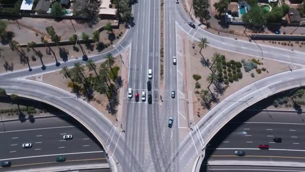 Αεροφωτογραφία Της Εθνικής Οδού Και Διασταυρώσεις Σταυροδρόμι Στο Φοίνιξ Ηπα — Αρχείο Βίντεο