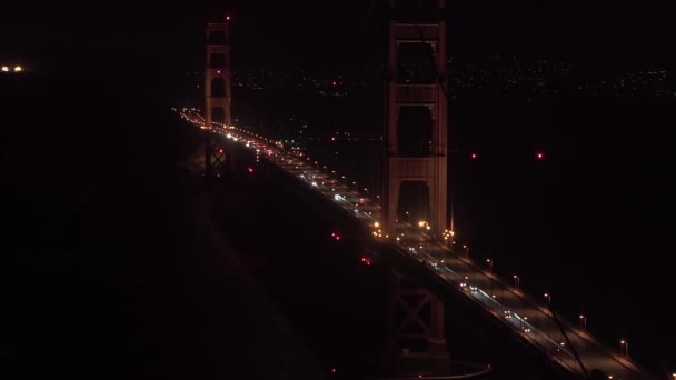 San Francisco Abd Deki Golden Gate Köprüsünün Hava Gece Görüntüsü — Stok video