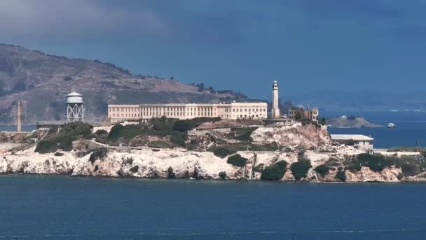Flygfoto Över Alcatraz San Francisco Bay Närbild Det Klassiska Fängelset — Stockvideo