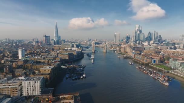 Вид Воздуха Лондон Реку Темзу Англия Великобритания Лондон Сити Небоскребы — стоковое видео
