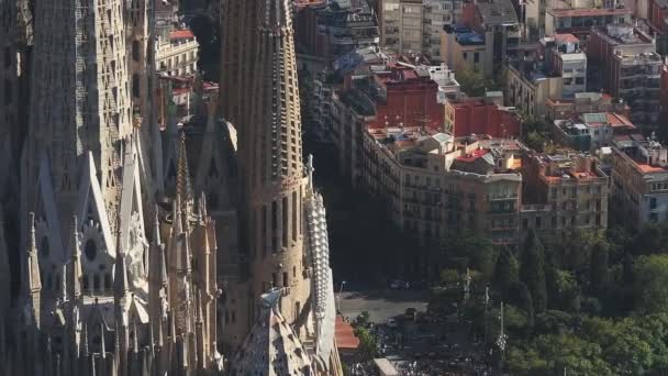 Gün Batımında Barcelona City Skyline Sagrada Familia Katedrali Nin Hava — Stok video