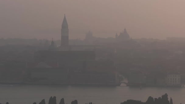 Luftaufnahme Von Venedig Der Nähe Des Markusplatzes Der Rialto Brücke — Stockvideo