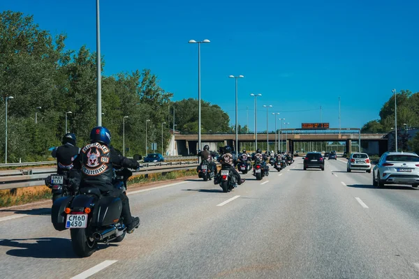 Motorcyclists Black Jackets Ride Highway Clear Blue Sky Possibly Copenhagen — Stock Photo, Image