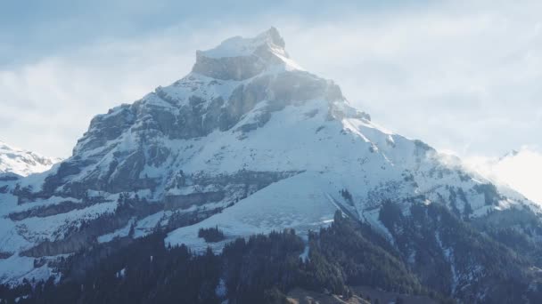 瑞士阿尔卑斯山的雪峰 美丽的阿尔卑斯山全景 — 图库视频影像