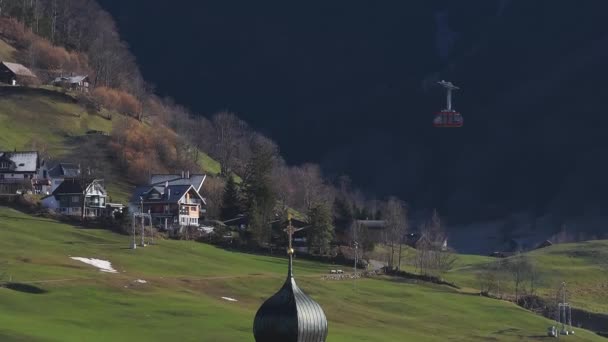 Letecké Panorama Vesnice Engelberg Švýcarsku Zblízka Pohled Kostel Alpách Vlekem — Stock video