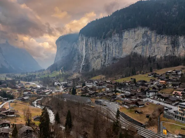 Prachtig Uitzicht Vanuit Lucht Staubbach Watervallen Zwitserland Magisch Panoramisch Uitzicht — Stockfoto