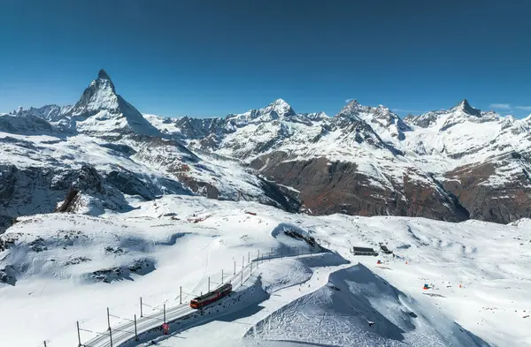 Gornergrat Ile Ünlü Matterhorn Tepe Tren Zermatt Alanında Sviçre — Stok fotoğraf