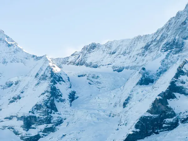 Zdjęcia Lotnicze Pokazują Verbier Szwajcarię Śnieżny Krajobraz Trasy Narciarskie Szczyt — Zdjęcie stockowe