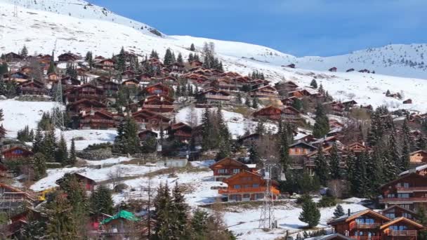 Sviçre Deki Verbier Kayak Merkezinin Hava Panoramik Manzarası Dağların Önünde — Stok video