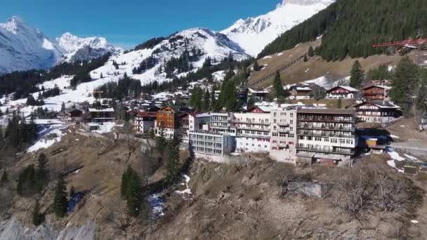 Sviçre Deki Murren Kayak Merkezinin Güzel Panoramik Hava Manzarası Uçurumun — Stok video