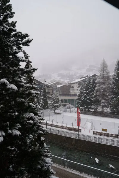 Snowy Scene Zermatt Ski Resort Fresh Snow Covered Trees Buildings — Stock Photo, Image