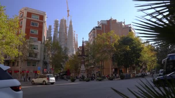 Γκρο Πλαν Άποψη Της Βασιλικής Sagrada Familia Στη Βαρκελώνη Αριστούργημα — Αρχείο Βίντεο