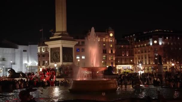 Vista Nocturna Del Mercado Navidad Árbol Navidad Menorah Trafalgar Square — Vídeo de stock