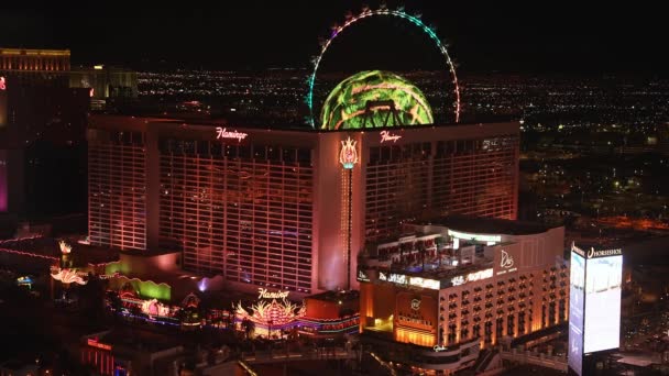 Panorámás Légi Kilátás Nyílik Las Vegas Strip Éjjel Gyönyörű Bellagio — Stock videók