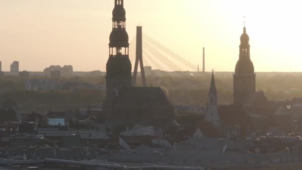 Pôr Sol Panorâmico Aéreo Sobre Cidade Velha Riga Letônia Belo — Vídeo de Stock