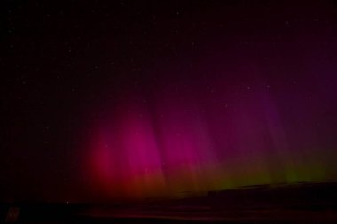 Letonya, Jurmala 'daki En Güçlü Güneş Fırtınasından sonra Orta Avrupa' da Kuzey Işıkları.