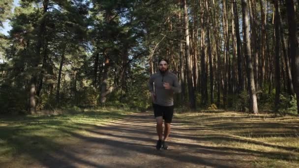 Koşan Bir Adam Sağlıklı Yaşam Tarzı Dayanıklılık Koşusu Için Antrenman — Stok video