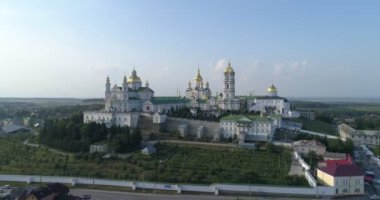Pochaiv Uspenska Lavra, Pochaiv 'de bir Ortodoks erkek manastırı.