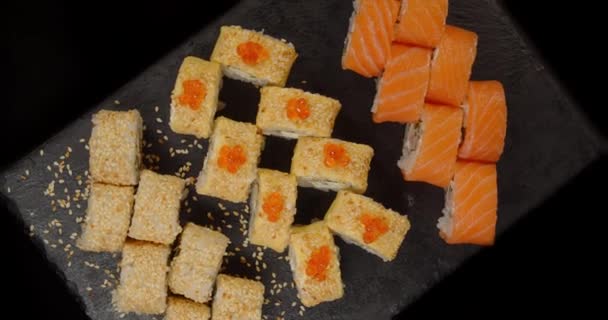 Sushi Nigiri Somon Mâncare Japoneză Japonia Gourmet Peşte Crud Orez — Videoclip de stoc