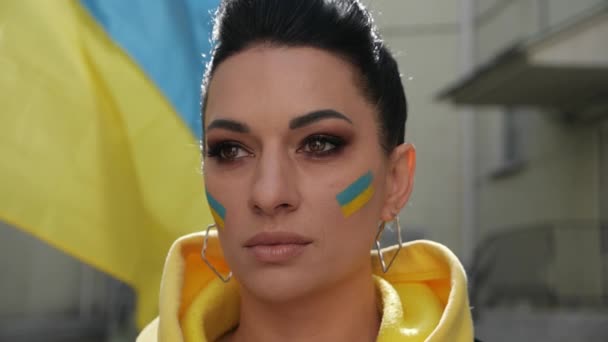 Protest War Ukraine Russias Invasion Portrait Woman Painted Ukrainian Flag — Stockvideo