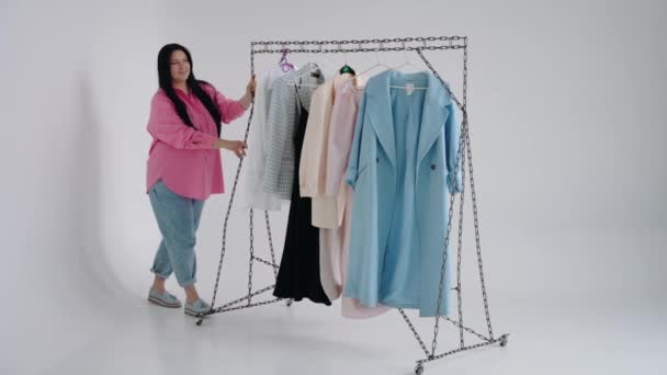 Designer Womens Clothing Prepared Outfit Photo Shoot Studio — Stok video