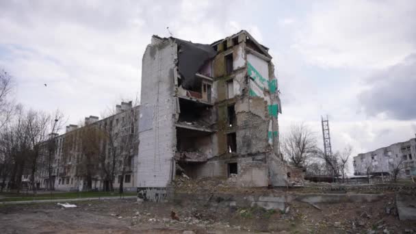 Gostomel Kijów Ukraina Rosyjscy Okupanci Zniszczyli Wielopiętrowy Kompleks Mieszkalny Mieście — Wideo stockowe