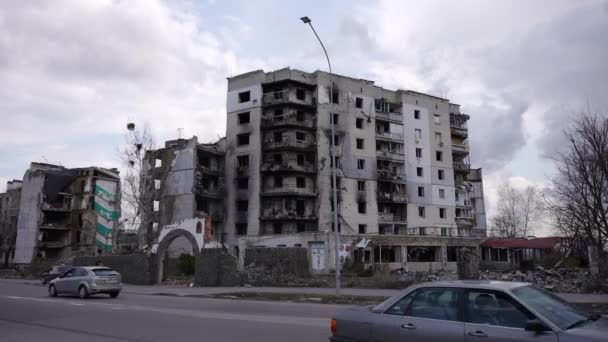 俄罗斯对乌克兰的入侵轰炸了一座建筑物 摧毁了乌克兰 俄罗斯导弹对乌克兰的攻击 — 图库视频影像