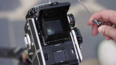 Klasik kamera ve ekran. Yakından.