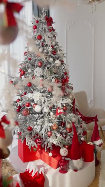 Christmas Interior Theme Decorated Christmas Tree Decorations Lights Magical Glowing — Stock Video