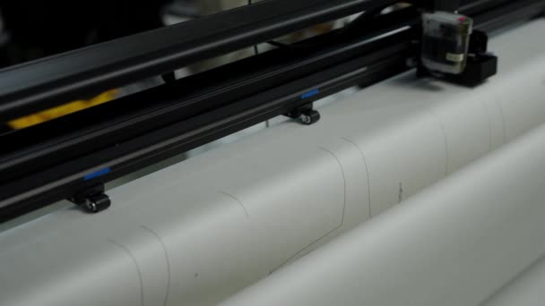 Patrones Fabricación Impresoras Rollo Papel Grande Impresora Corta Con Precisión — Vídeos de Stock