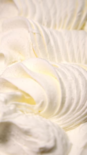 Смачне Морозиво Контейнері Десерт Ванільного Морозива Поверхня Білого Морозива Крупним — стокове відео