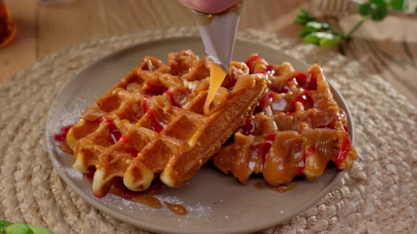 Belgian Waffles Caramel Raspberry Sauce Fusion Flavors — Stock Video