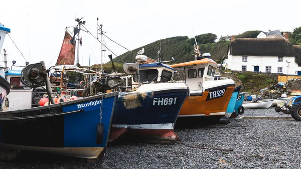 Cadgwith Cornwall July 2023 Traditional Cornish Fishing Boats Out Water — Stock Photo, Image