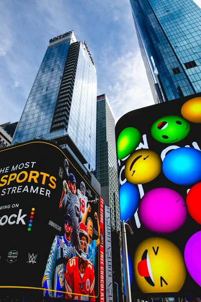 Times Square New York Usa Settembre 2023 Vista Basso Angolo — Foto Stock