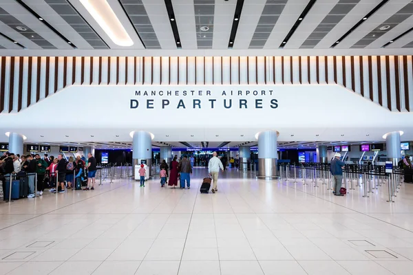 Terminal Manchester Airport Egyesült Királyság 2023 Szeptember Manchesteri Repülőtér Termináljának Jogdíjmentes Stock Képek