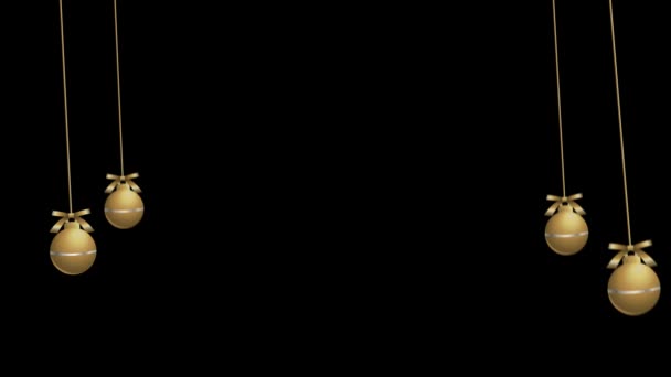 Реалистичное Золото Висит Рождественские Шары Анимация Вращается Изолированы Черном Фоне — стоковое видео