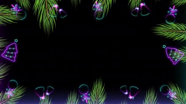 设计圣诞树叶轮模板设计 新年卡片或横幅模板 在黑色背景上旋转着松树新鲜的枝条 假日框架模板 — 图库视频影像