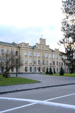 Kyiv, Ukrayna - 14 Mart 2024. Ukrayna, Kyiv 'deki Igor Sikorsky Politeknik Enstitüsü Ulusal Teknik Üniversitesi Parkı.