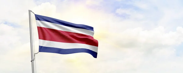 Bandeira Costa Rica Acenando Fundo Céu Renderização — Fotografia de Stock