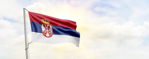 Servië Vlag Zwaait Lucht Achtergrond Weergave — Stockfoto